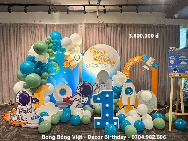 Trang trí sinh nhật chủ đề phi hành gia