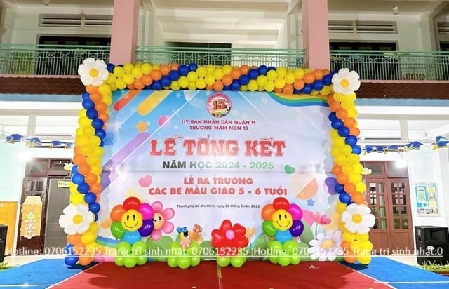 TRANG TRÍ LỄ KHAI GIẢNG– KHỞI ĐẦU RỰC RỠ CÙNG DỊCH VỤ TRANG TRÍ BONG BÓNG CHUYÊN NGHIỆP 22 Trang Trí Sân Khấu Lễ Khai Giảng Min