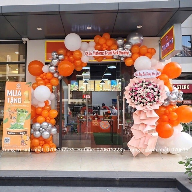 Dịch Vụ Thi Công Backdrop Khai Trương Chuyên Nghiệp – Giá Tốt Tại TP.HCM 43 Thi Công Cổng Bóng Khai Trương đẹp Min
