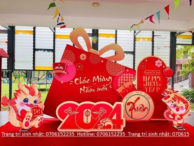 Trang Trí Tất Niên Ấn Tượng – Bí Quyết Cho Một Buổi Tiệc Cuối Năm Hoàn Hảo 41 Trang Trí Tiệc Tất Niên Kết Hợp Chào Năm Mới Min