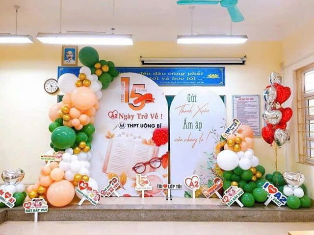 Trang Trí Tổng Kết Năm Học Chuyên Nghiệp Tại TP.HCM – Giải Pháp Trọn Gói Cho Trường Học, Mầm Non, Tiểu Học & Trung Tâm Tiếng Anh 31 Background Tổng Kết Năm Học Tiểu Học