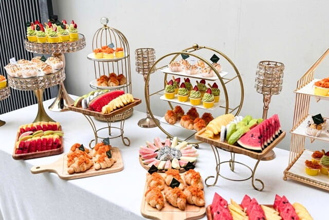 Bàn Teabreak Giá Rẻ Hcm