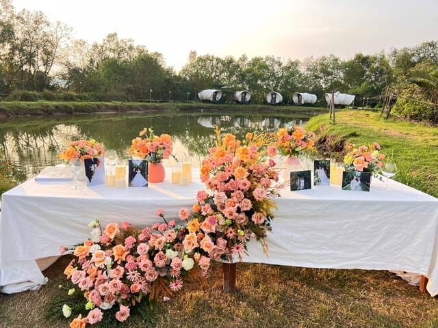 Trang Trí Tiệc Báo Hỷ TPHCM Đẹp, Sang Trọng, Trọn Gói Giá Tốt 25 Trang Trí Bàn Gallery Báo Hỷ Hoa Tươi